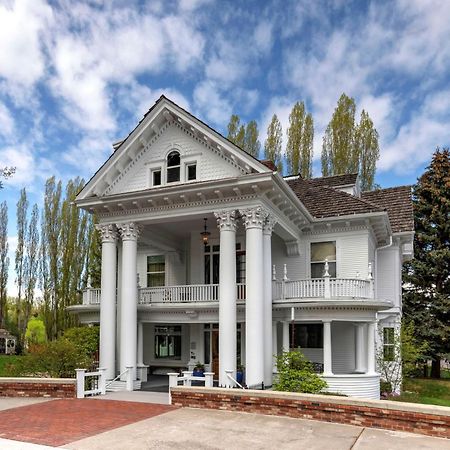 מיסולה The Gibson Mansion Bed And Breakfast מראה חיצוני תמונה