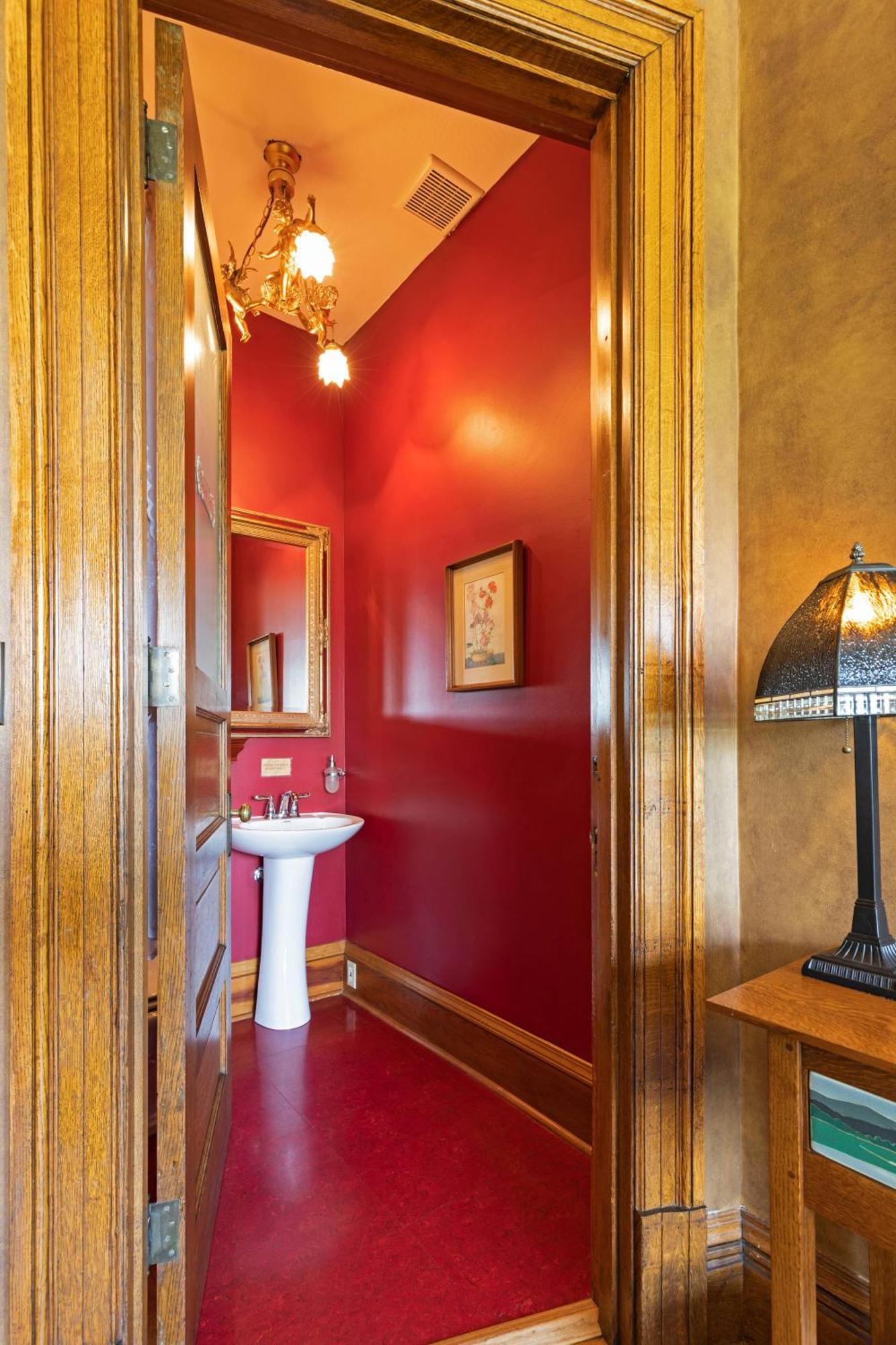 מיסולה The Gibson Mansion Bed And Breakfast מראה חיצוני תמונה