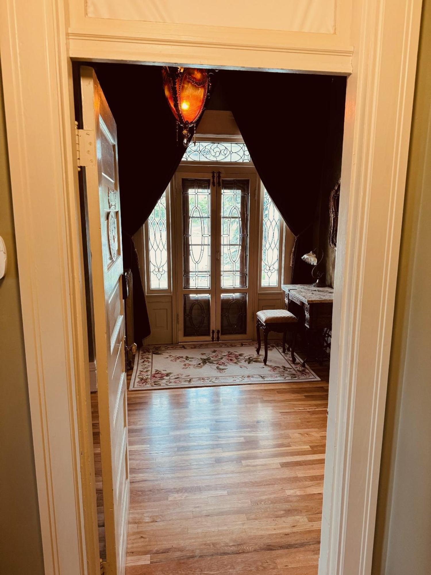 מיסולה The Gibson Mansion Bed And Breakfast מראה חיצוני תמונה